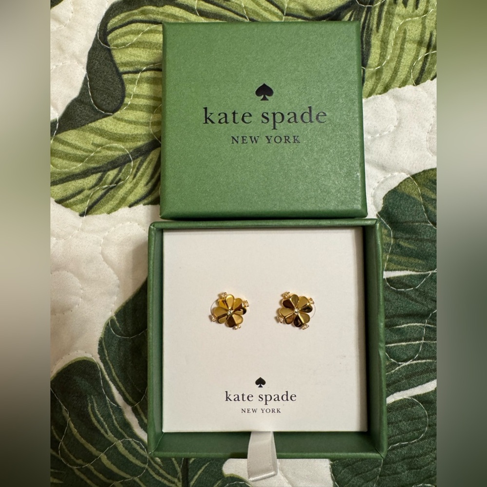 *CLOSET CLEANOUT SALE* Kate Spade new in box legacy logo earrings studs in gold